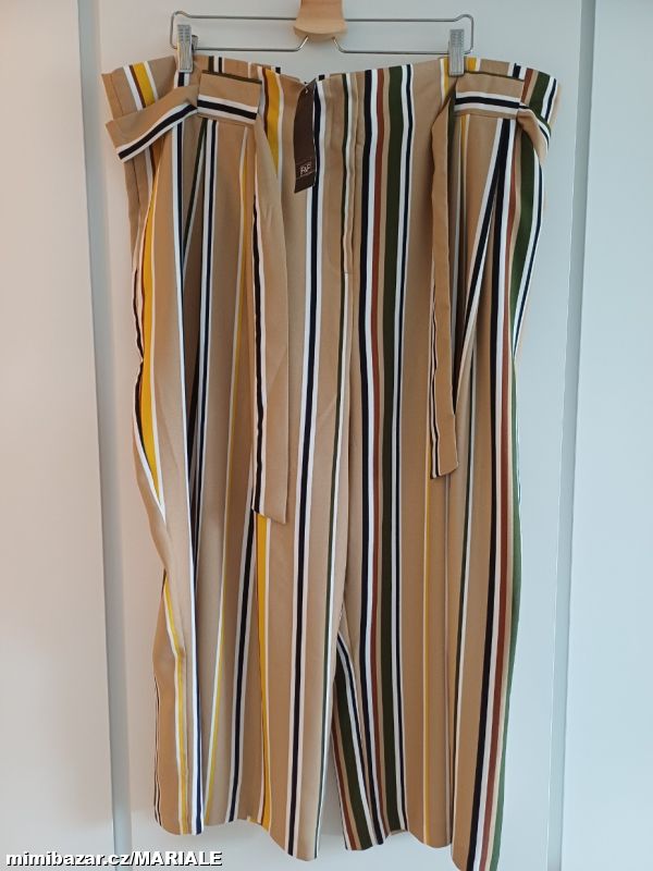 ❤️❤️❤️ DÁMSKÉ 3/4 KALHOTY ❤️❤️❤️ VEL.52 ❤️❤️❤️