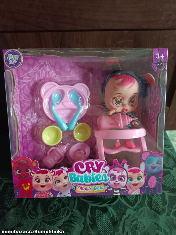 Cry panenka s příslušenstvím