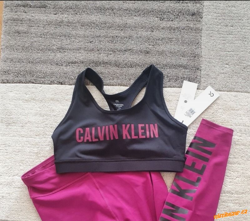 Calvin Klein sportovní podprsenka medium N.OVÁ