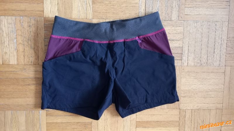 Funkční outdoor turistické kraťasy Quechua 12 let