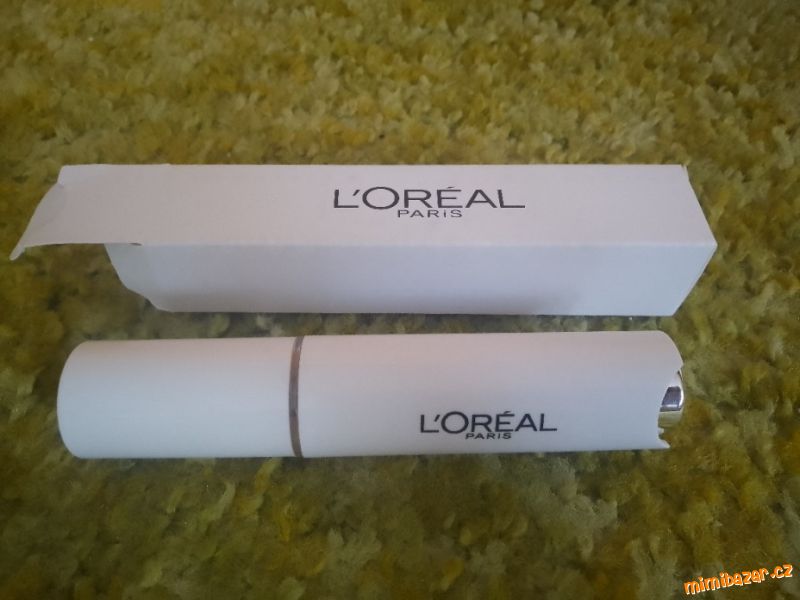 Aplikátor vlasového séra