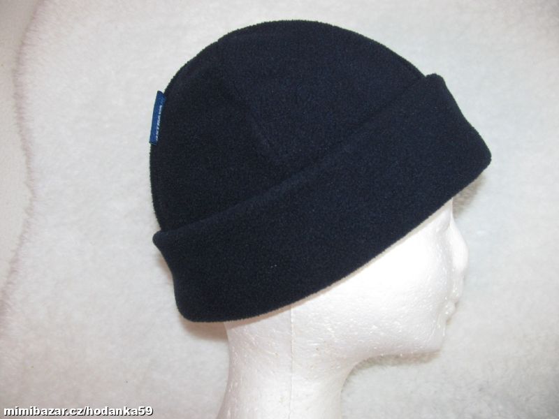 Tmavě modrá fleecová čepice