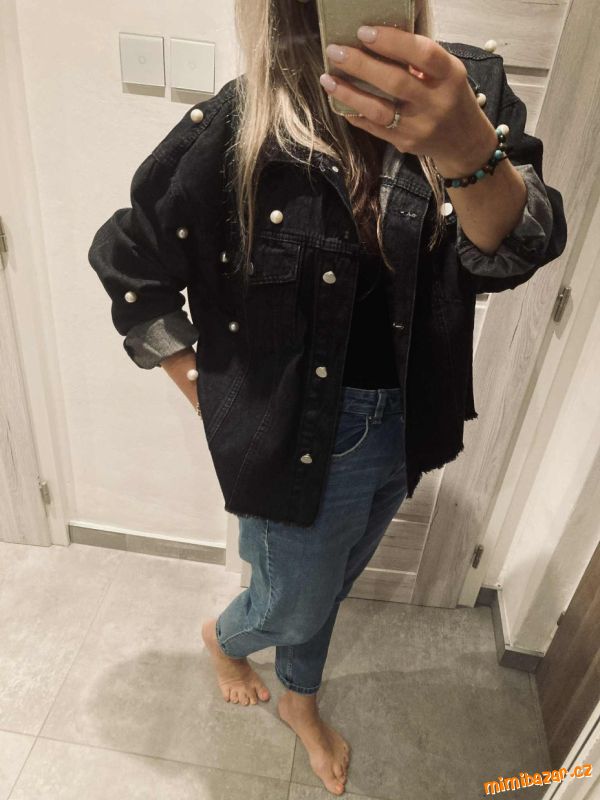 Oversize riflová bunda s perličkami Butik