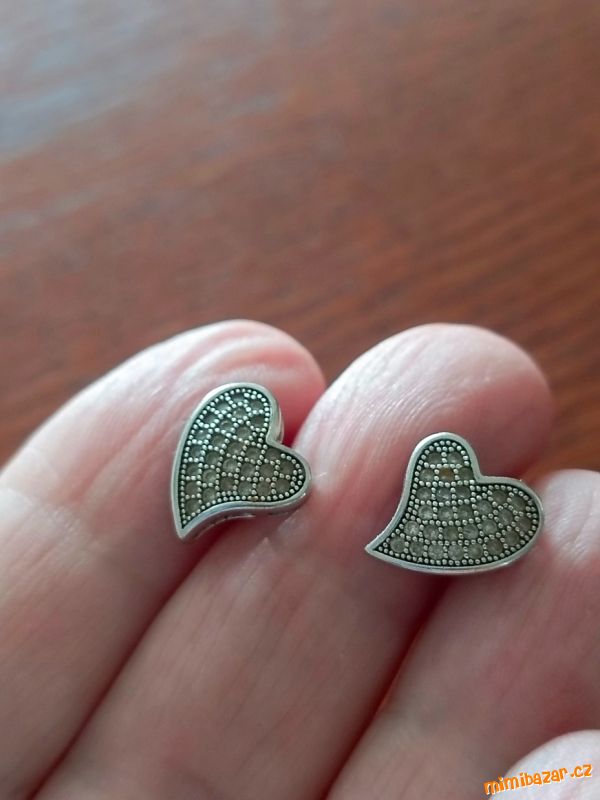 Stříbrné náušnice