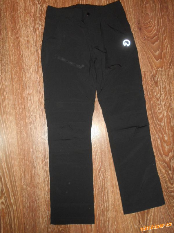 černé sportovní elastické kalhoty Crivit 164