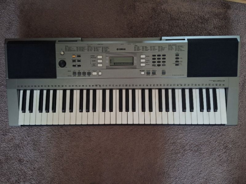 Keyboard - přenosné klávesy YAMAHA 353