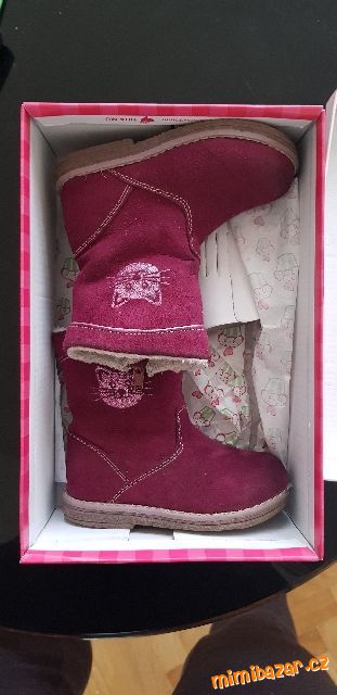 Zimní vínové kozačky/sněhulky s kočičkou