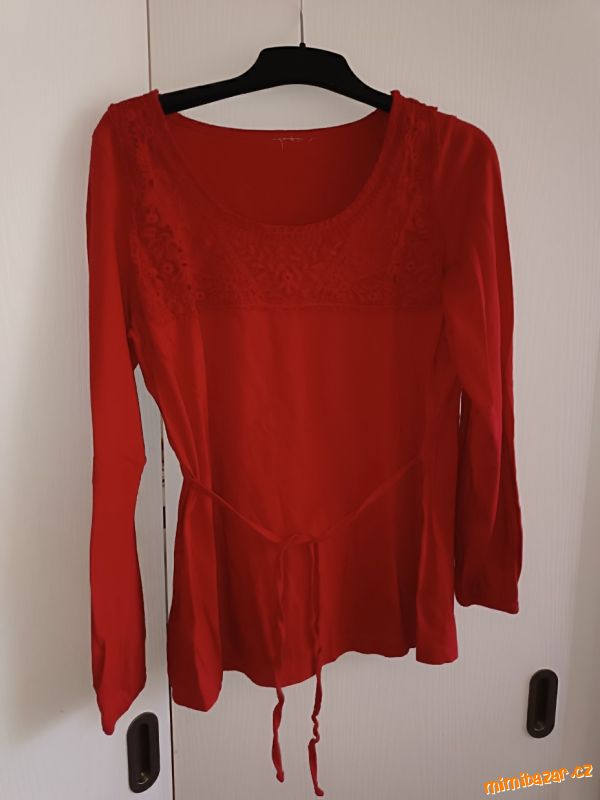 Červené tričko