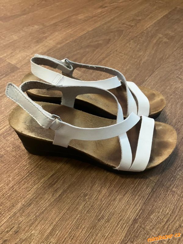 Dámské bílé sandály na klínku zn.Brinkmann, vel.36