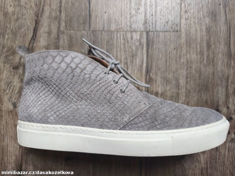 Kožené kotníkové tenisky AKIRA Portugalsko v.40