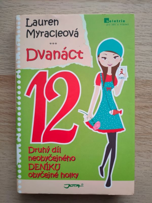 Dvanáct