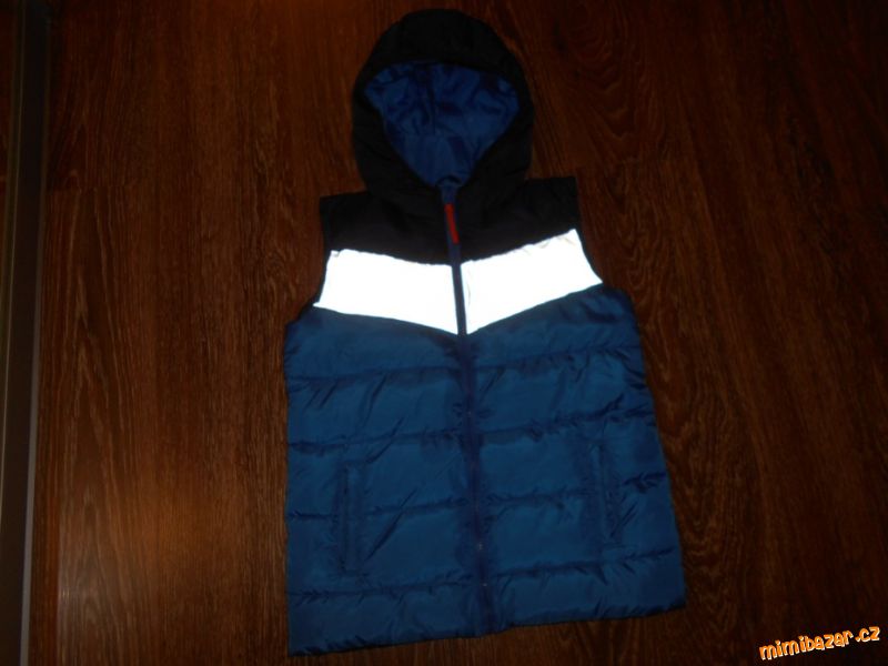 podzimní chlapecká vesta Sinsay 164 152 158