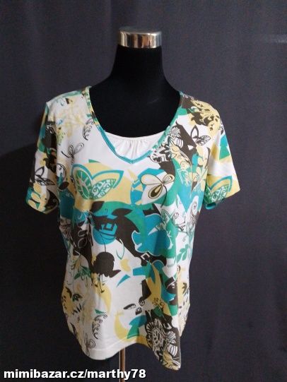 *** KRÁSNÉ DÁMSKÉ VZOROVANÉ TRIKO, VEL.44/46 ***