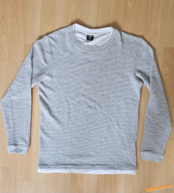 Triko s dlouhým rukávem