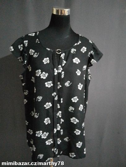 *** KRÁSNÁ DÁMSKÁ VZOROVANÁ HALENKA, VEL.XL ***