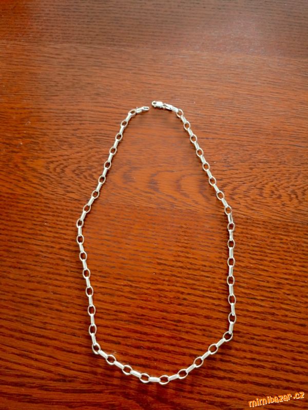Stříbrný řetízek