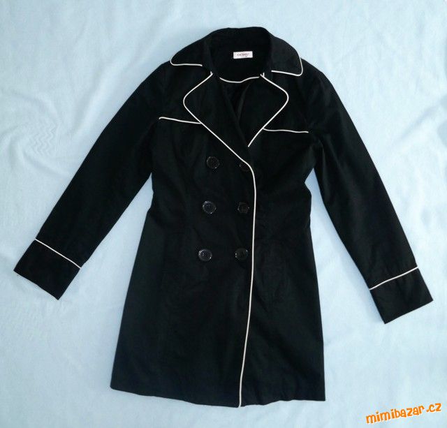 Černý jarní kabát/trenčkot
