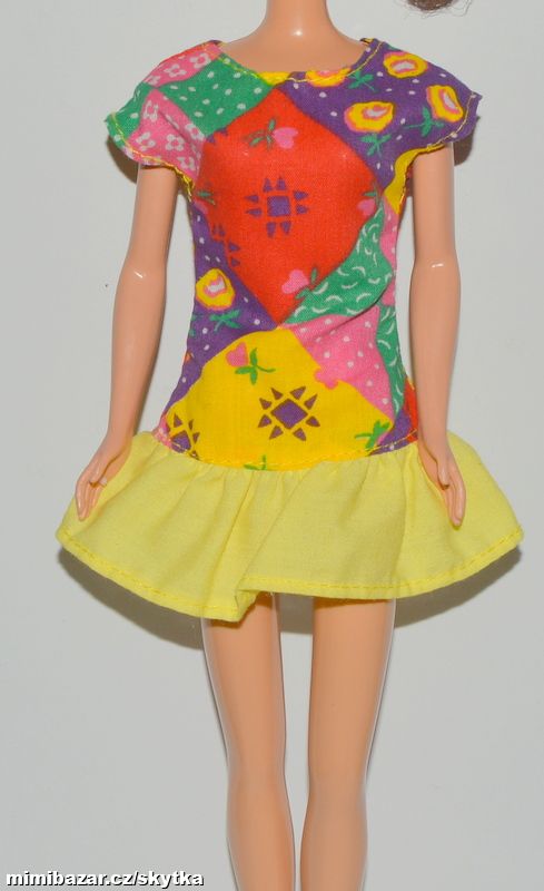  + + + OBLEČENÍ PRO PANENKU BARBIE + + + 