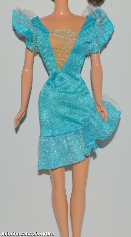  + + + OBLEČENÍ PRO PANENKU BARBIE + + + 