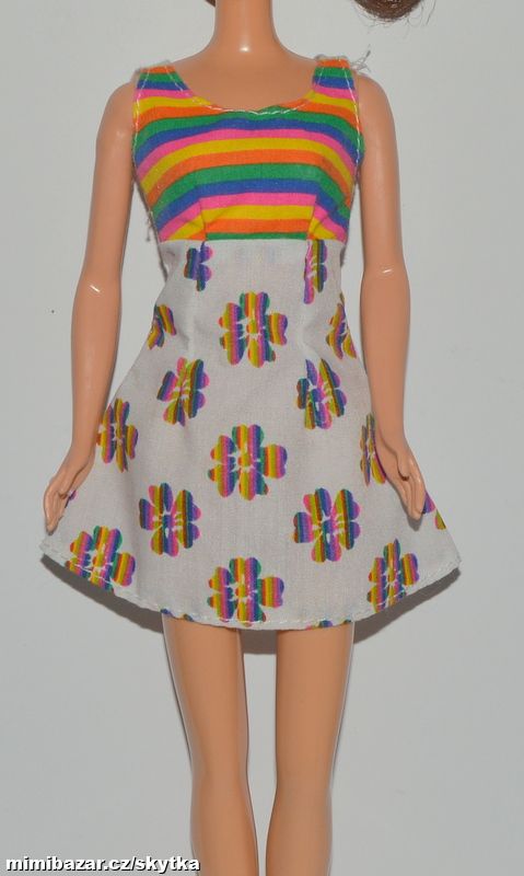  + + + OBLEČENÍ PRO PANENKU BARBIE + + + 