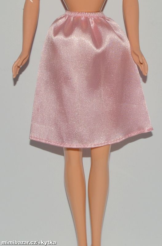  + + + OBLEČENÍ PRO PANENKU BARBIE + + + 