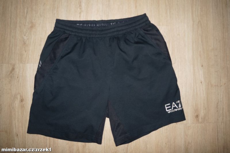 Emporio Armani super sportovné kraťasy vel.M