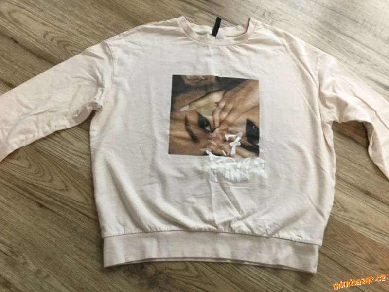 Mikina Ariana Grande