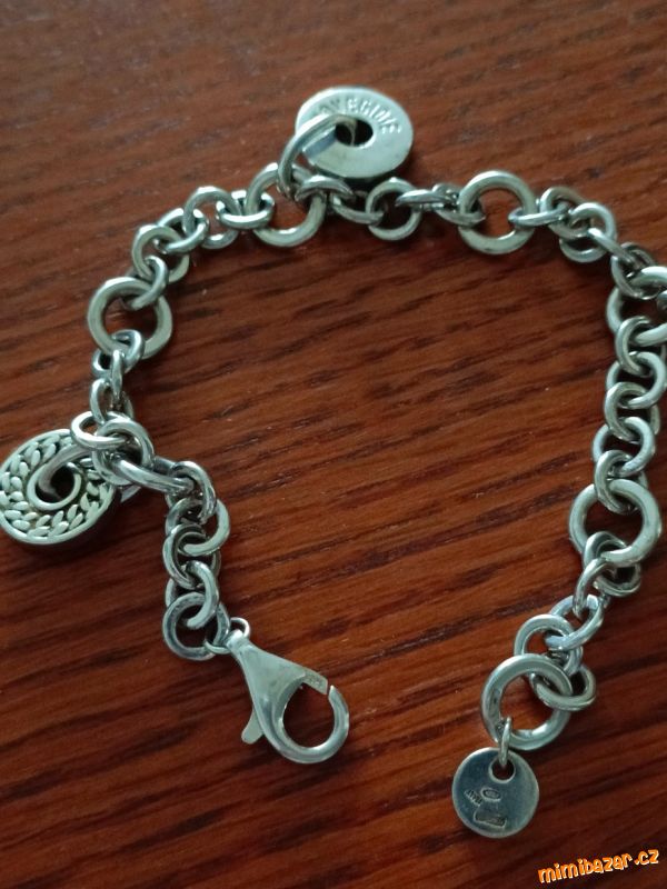 Stříbrný náramek