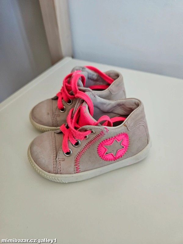 Boty Superfit, vel. 20, stélka 11, 5 cm