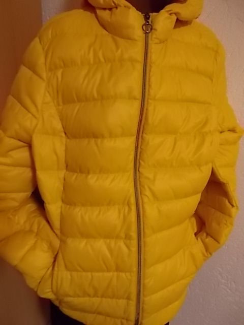 PĚKNÁ BUŘTÍKATÁ PÉŘOVÁ ODLEHČENÁ BUNDA V.XL