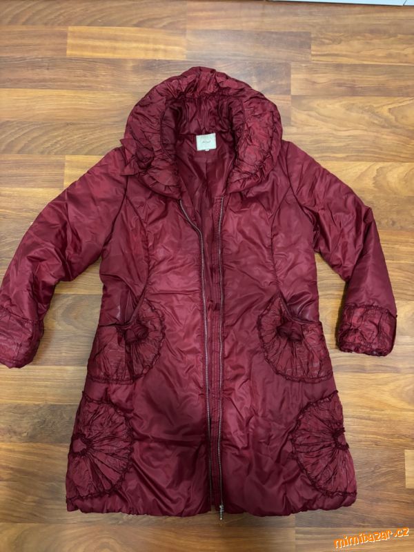 Luxusní kabát bordó