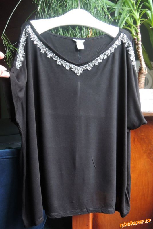 Elegantní, halenka s kamínky, zn. LINDEX, v. XL