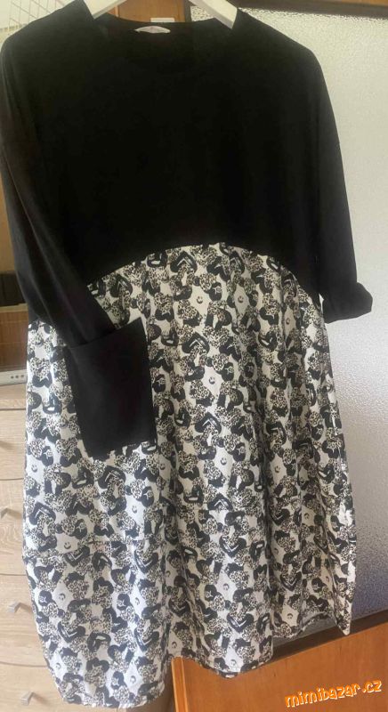 Italské šaty s dlouhým rukávem