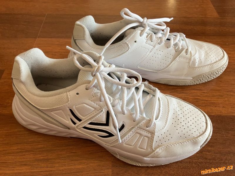 Boty na tenis / stolní tenis