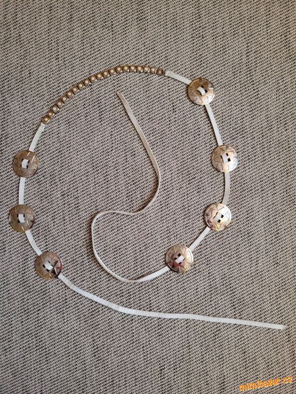 Dámský bílý okrasný opasek