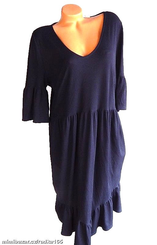 Modní žebrované šaty s volánkem vel.50