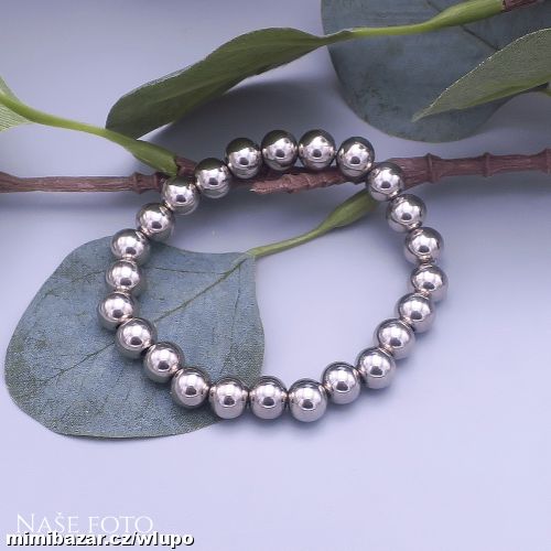 Ocelový náramek z perliček