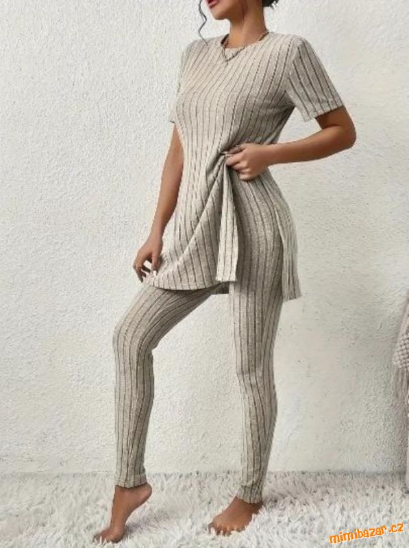 Krásnýkomplet velikost 44/XXL