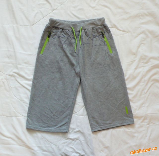 3/4 SPORTOVNÍ KALHOTY, TEPLÁKY KUGO