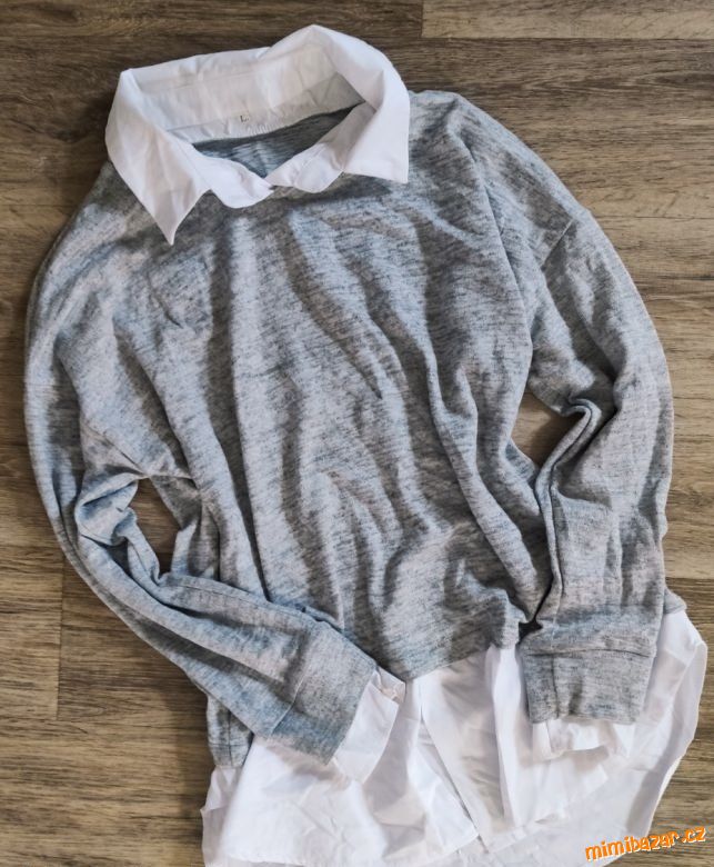Šedý svetřík s košilovou vsadkou