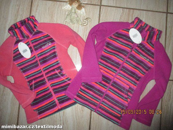 MIKINA BUNDIČKA WOLF SKLADEM VEL 100// 110 /120