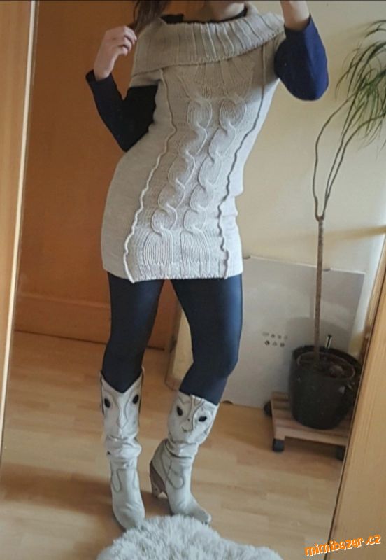 Svetrové šaty/delsi svetr bez rukávů s límcem