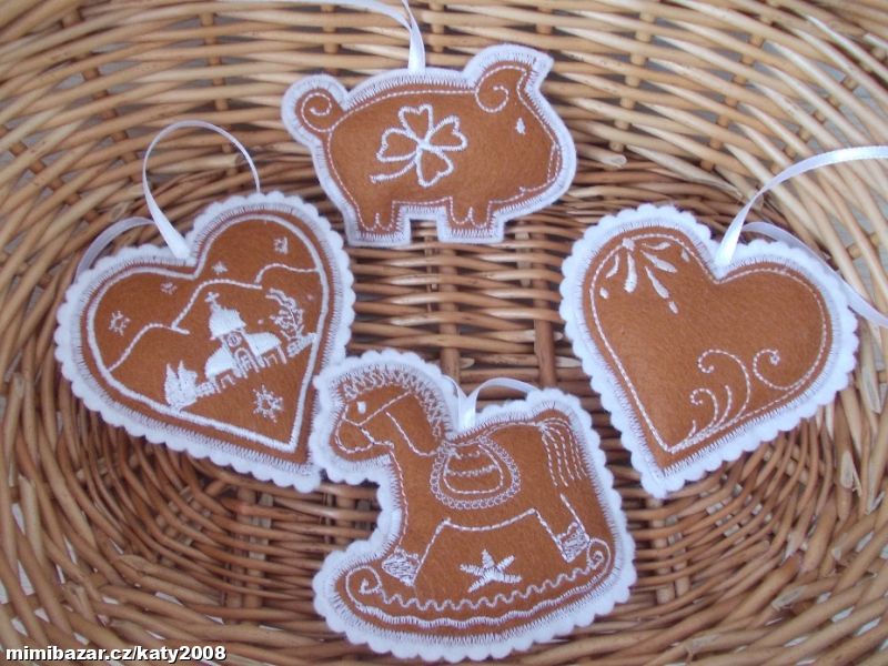 Vyšívané perníčky