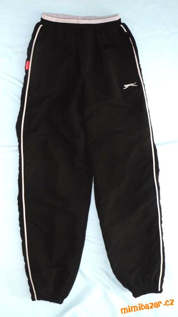 Sportovní černé kalhoty SLAZENGER