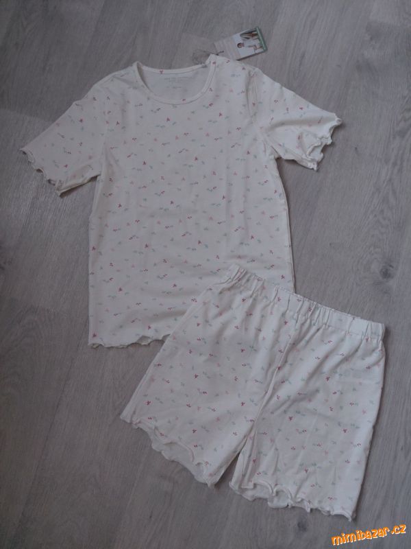 Letní pyžamo TCM vel. 134/140-NOVÉ