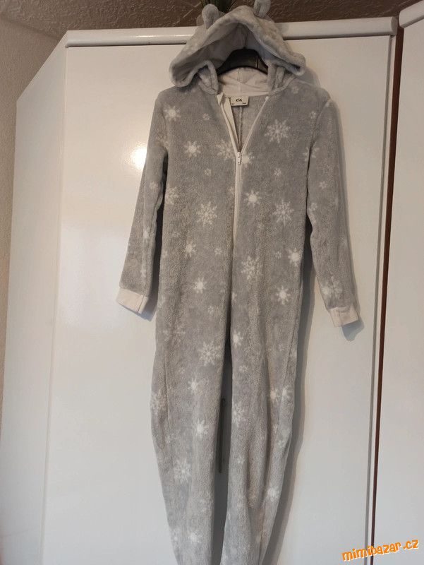 Plyšový- chlupatkový overal C&A Vel.140