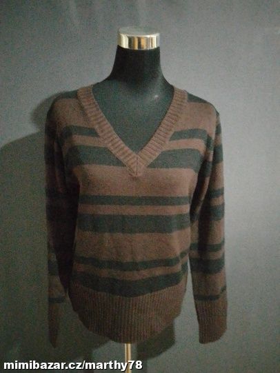 *** KRÁSNÝ DÁMSKÝ SVETR S PROUŽKEM, VEL.40/42 ***
