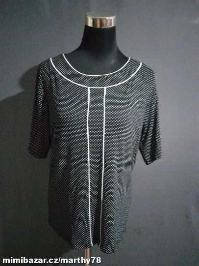 *** KRÁSNÉ DÁMSKÉ TRIKO S PUNTÍKEM, VEL.44 ***