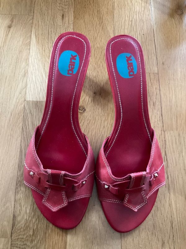 Sandály pantofle na podpatku červené kožené