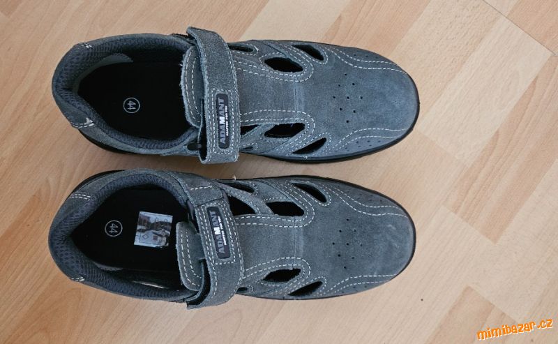 Pracovní boty, obuv, sandály